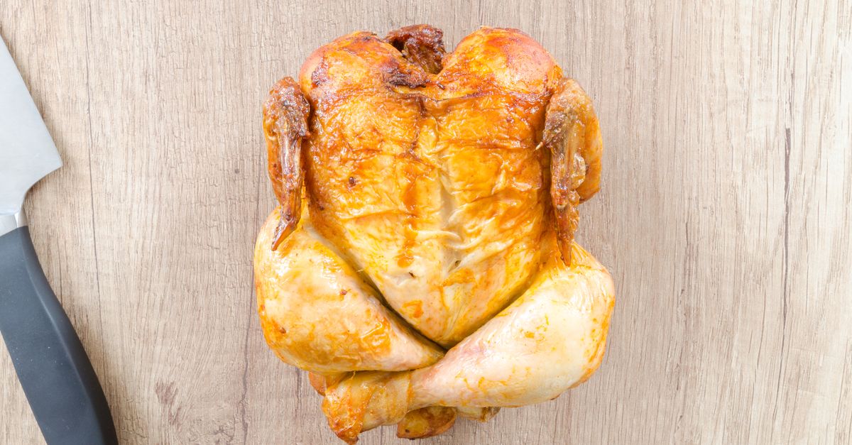 Poulet entier au four : la méthode pour une peau croustillante et une chair juteuse