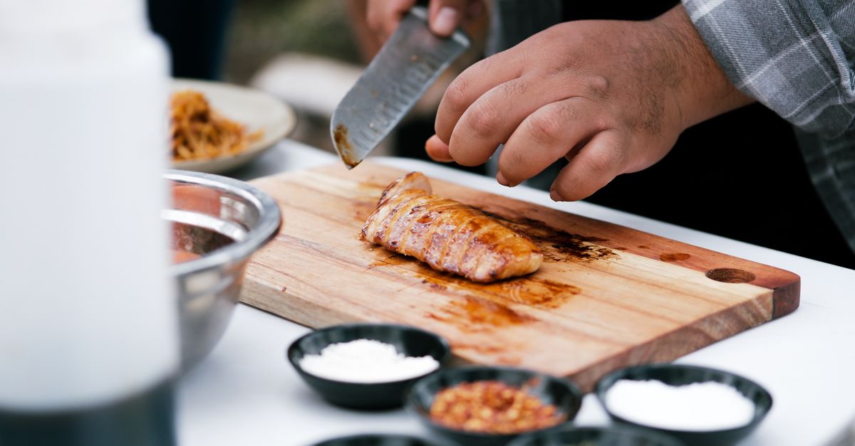 Blanc de poulet à la poêle : la méthode pour une viande moelleuse sans dessèchement