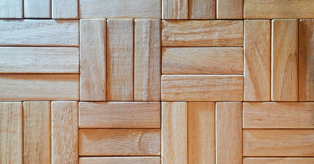 Réparer un parquet qui gondole sans poncer toute la pièce