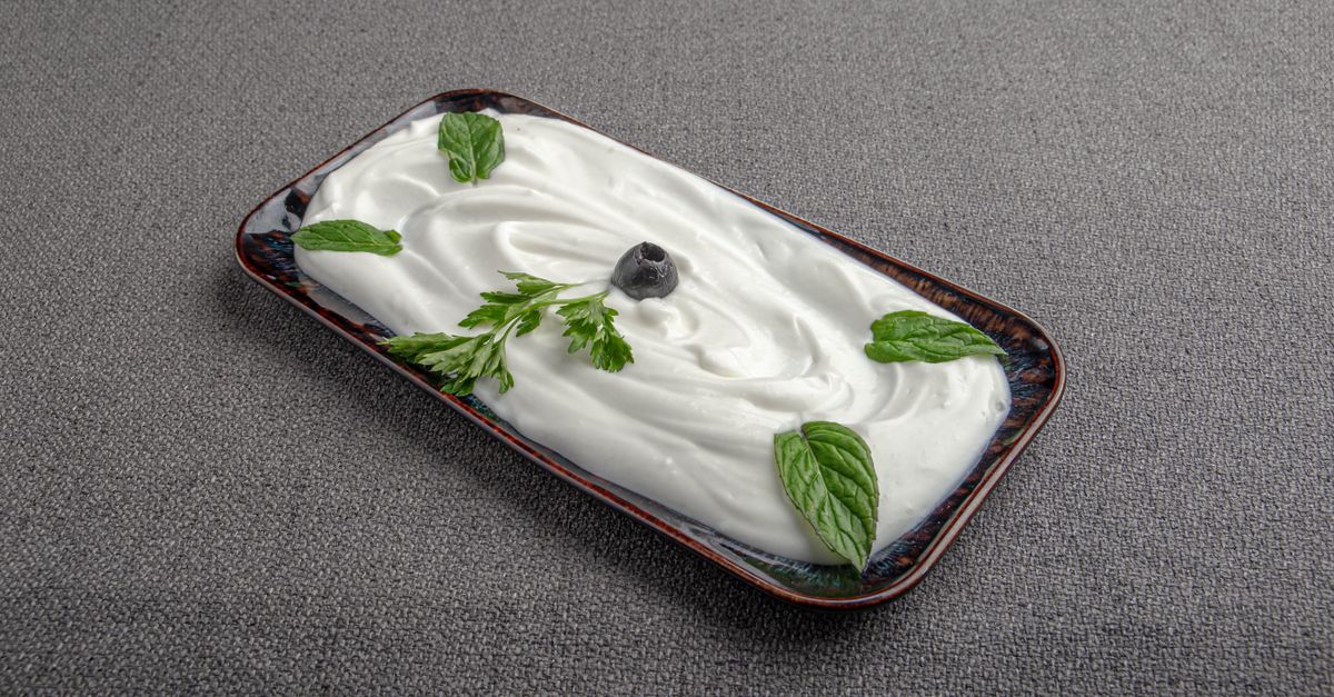 Crème fraîche entamée : bien la conserver au réfrigérateur sans qu'elle ne tourne