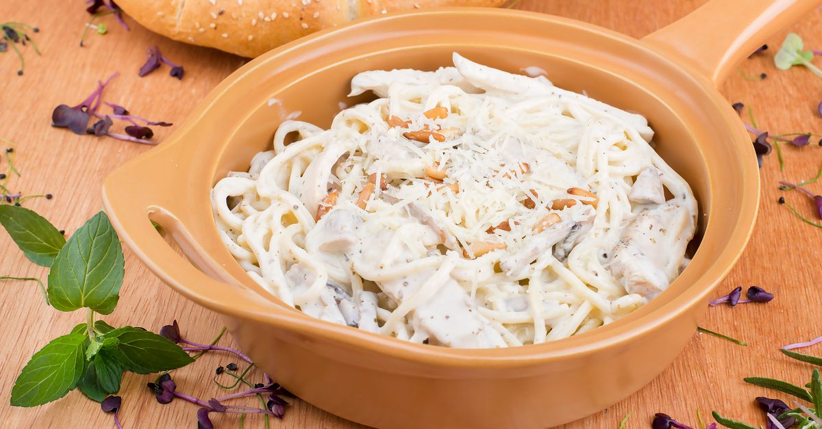 Comment congeler les restes de crème fraîche liquide en portions sans qu'elle ne se sépare ou ne devienne granuleuse ?