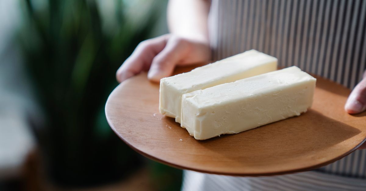 Beurre clarifié au frigo : comment éviter le bloc trop dur et le voile blanchâtre en surface